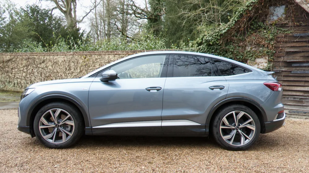 Audi Q4 E-TRON SPORTBACK 150kW 40 63kWh S Line 5dr Auto [Leather]