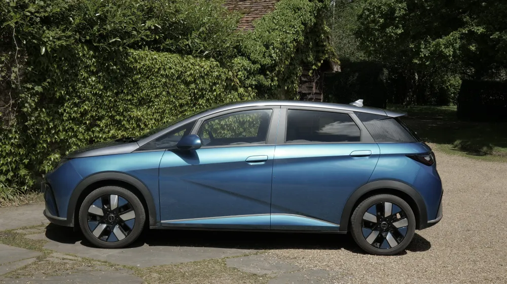  DOLPHIN HATCHBACK 150kW Design 60.4kWh 5dr Auto