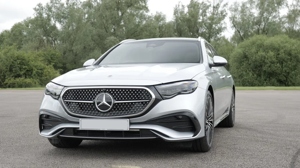 Mercedes-Benz E CLASS SALOON E200 Exclusive Premium 4dr 9G-Tronic