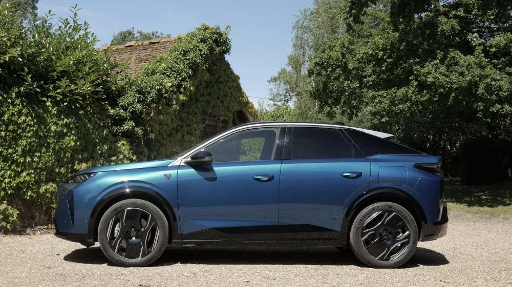 Peugeot E-3008 ELECTRIC ESTATE 169kW Long Range Allure 97kWh 5dr Auto